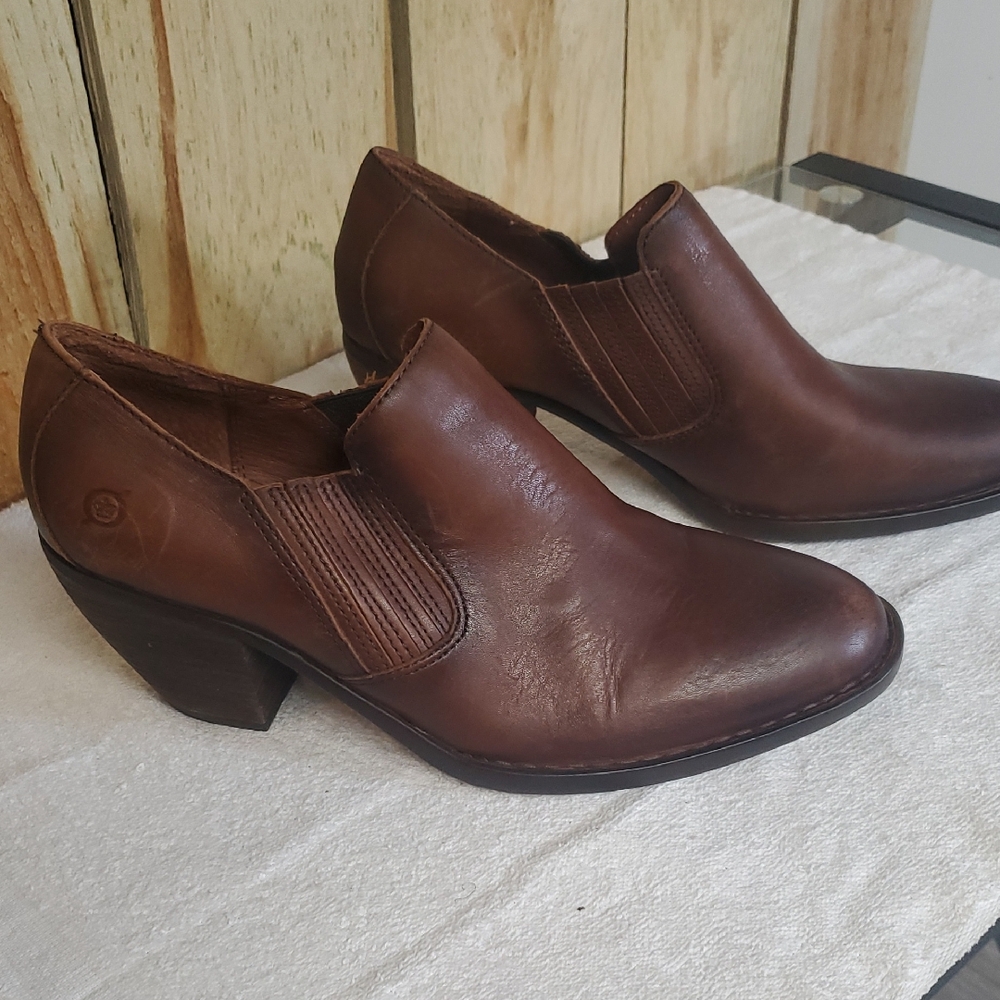 Womens Born Ankle Booties Size 11M Brown Casual Event Slip On